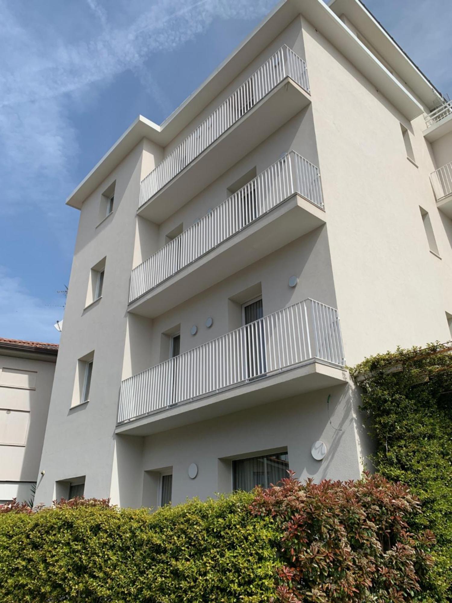 Amare Suite & Apartments Bellaria-Igea Marina Exterior foto
